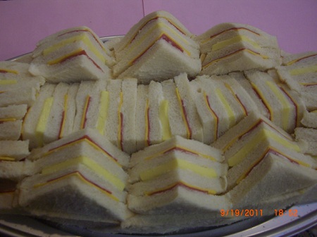 餐盤招牌三明治